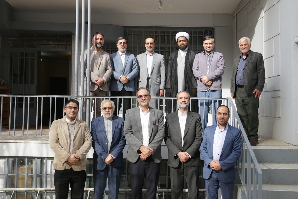 جامعه قاریان قرآن مشهد در دهه ۶۰ با خلاقیت ۳ جوان مشهدی و حمایت مقام معظم رهبری شکل گرفت