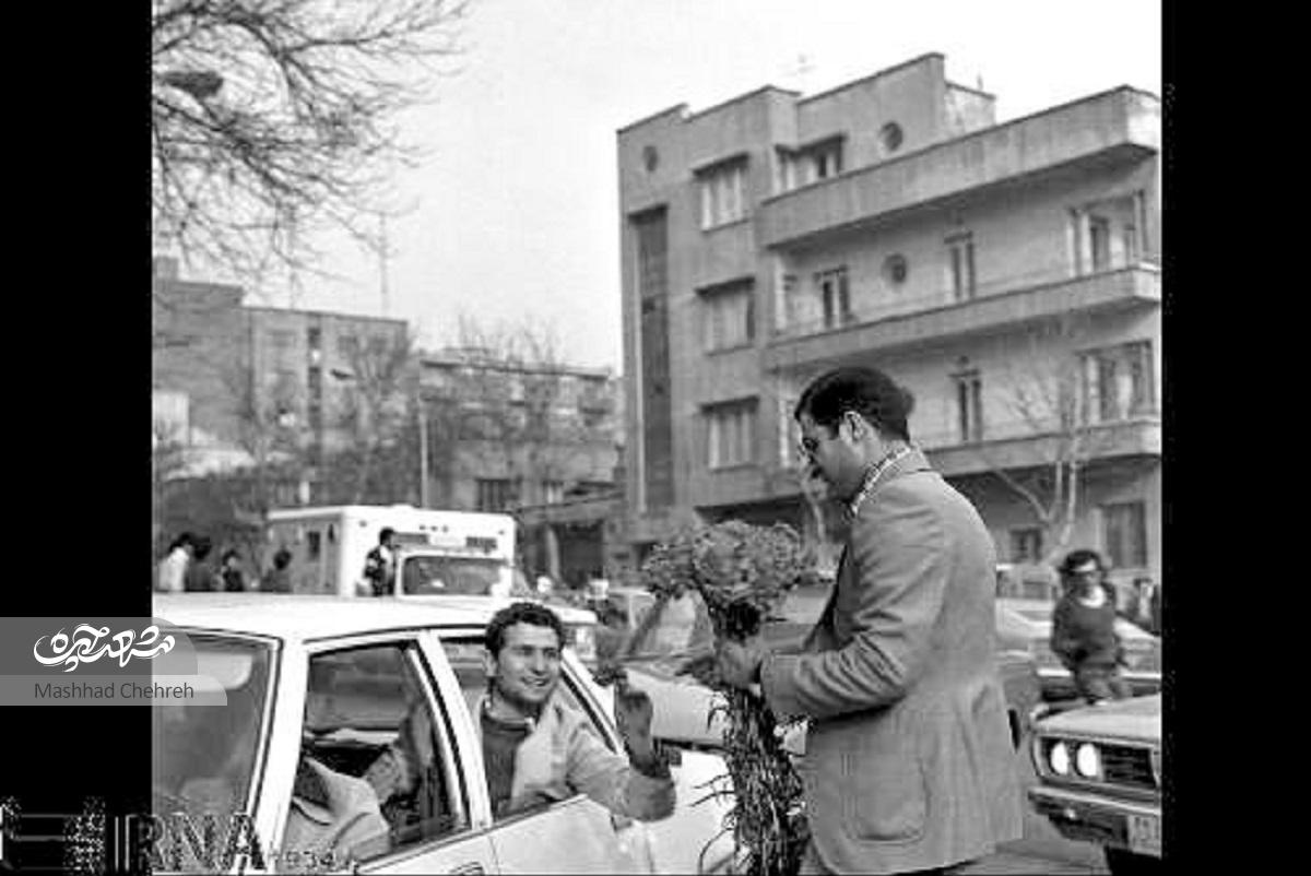 شاه جز خودکشی راه دگر ندارد شاه جز خودکشی راه دگر ندارد