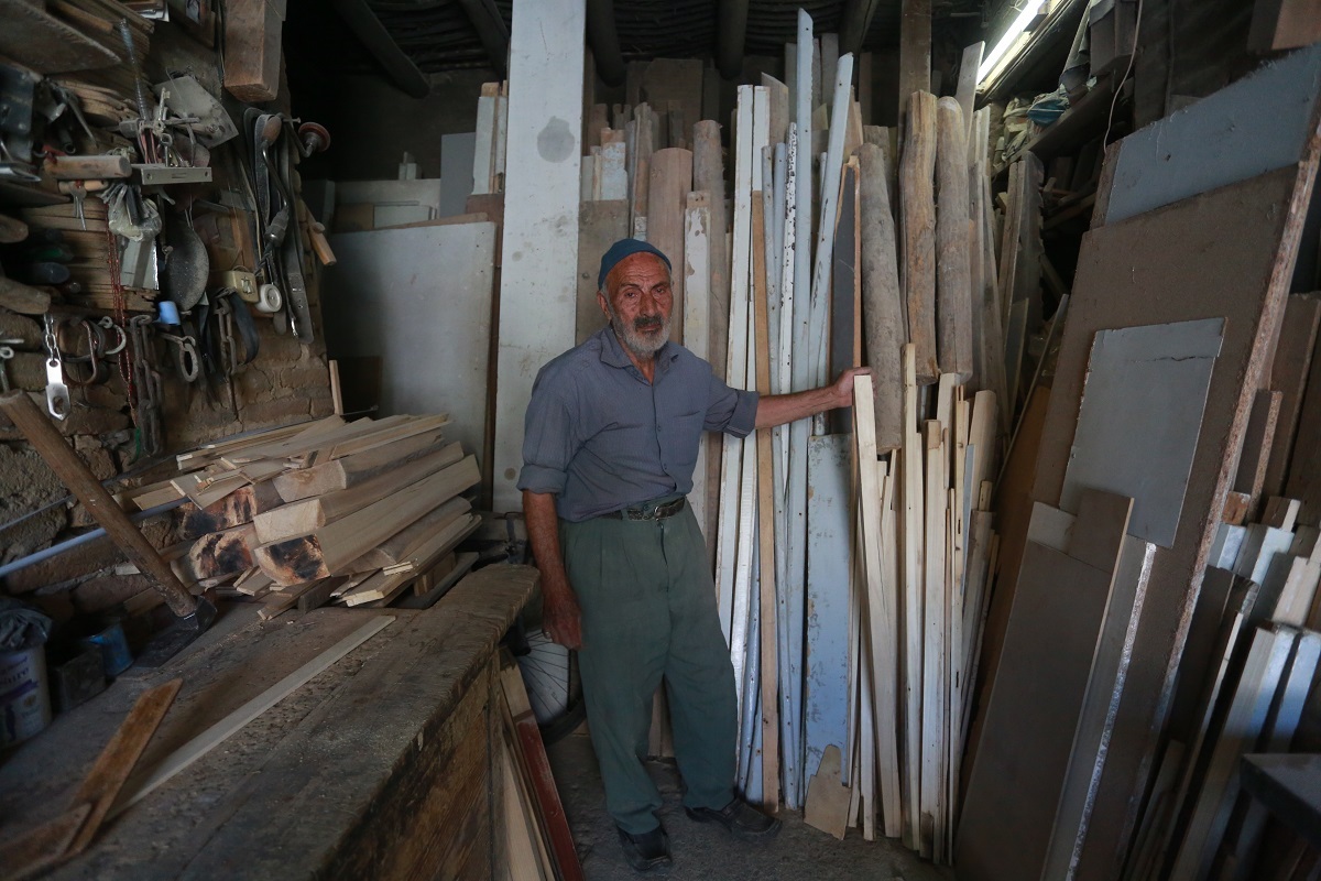 ۸۰ سال زندگی اوستا حسین نجار ۸۰ سال زندگی اوستا حسین نجار