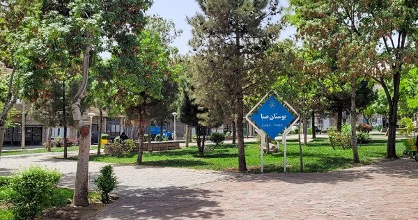 معبری با ۴ مدرسه در محله انقلاب