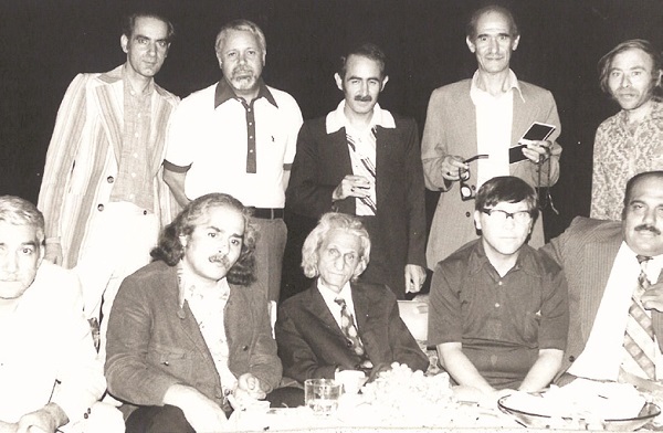 روایتی درباره مقبرهالشعرای باغ توس که بزرگان شعر خراسان را در خودش جای داده است روایتی درباره مقبرهالشعرای باغ توس که بزرگان شعر خراسان را در خودش جای داده است
