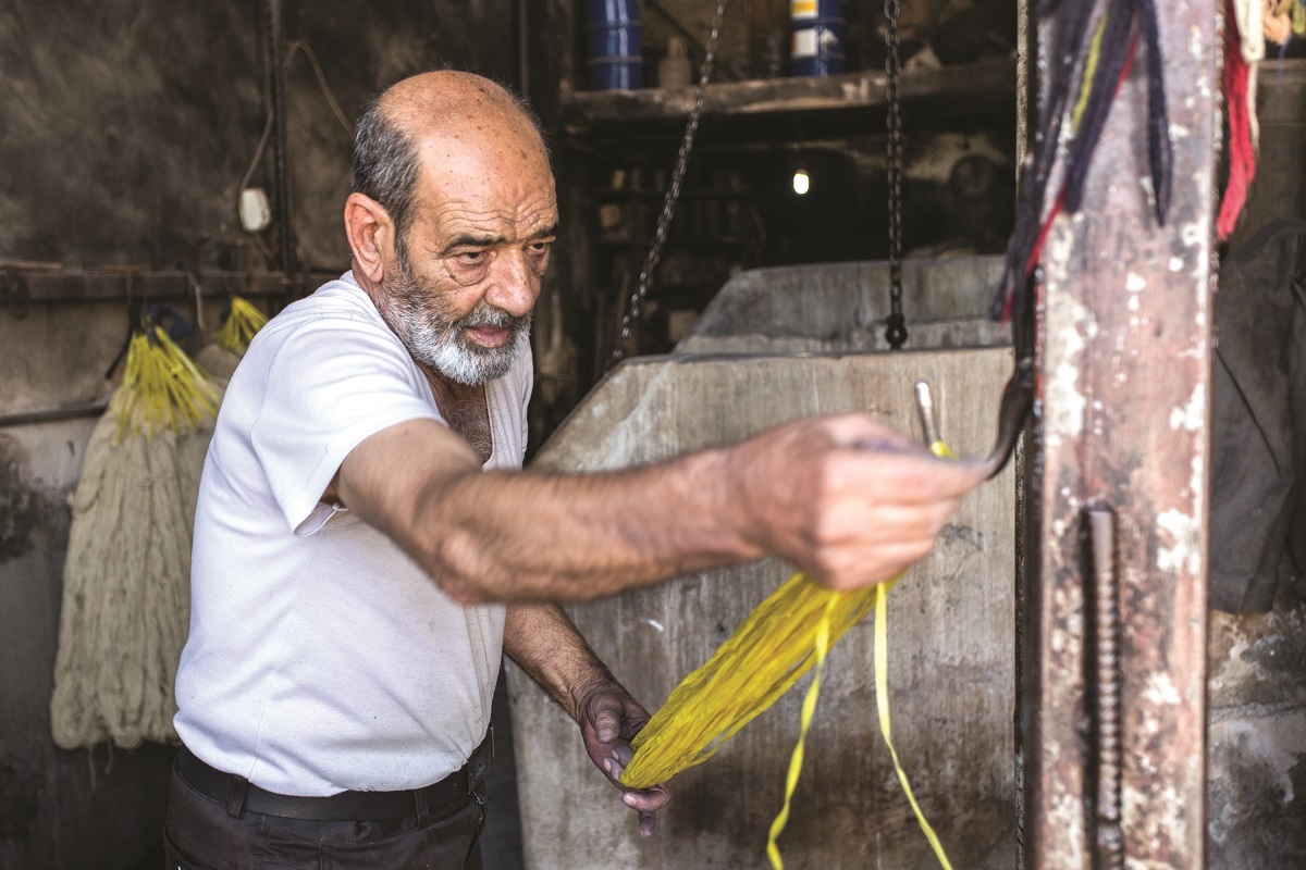 رنگ و رج رنگ و رج