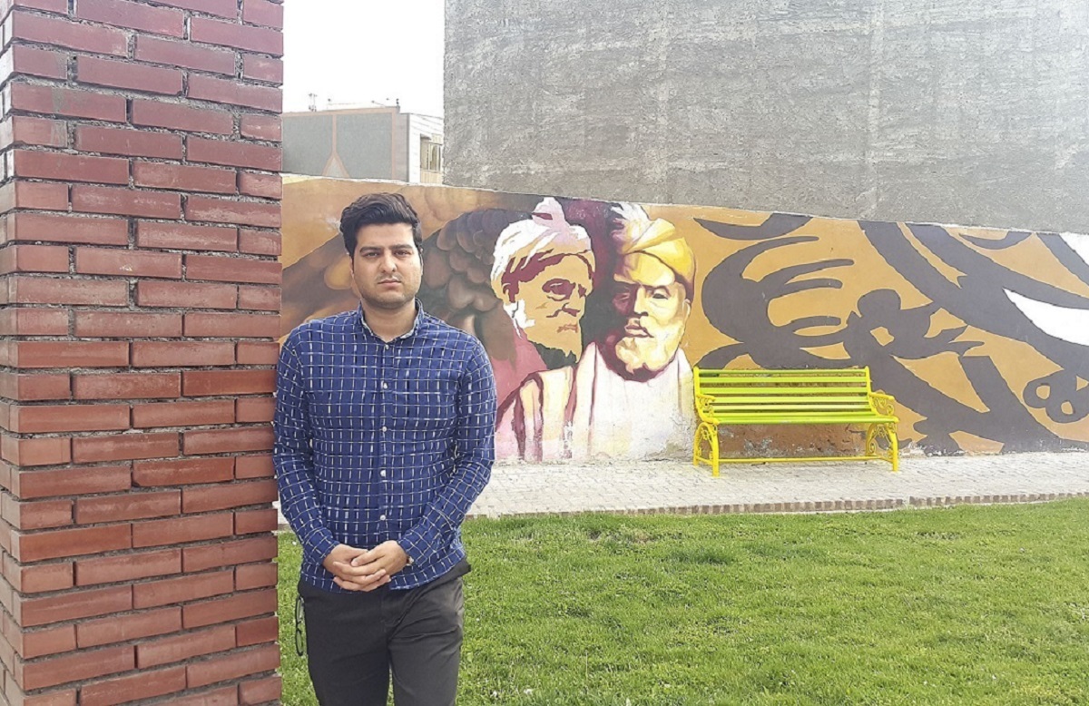فردوسی به رستم شاهنامه اجازه خطا کردن می‌دهد
