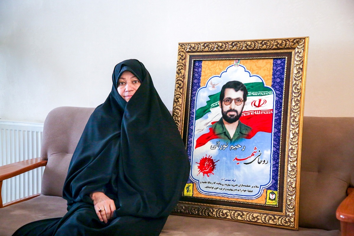 همسر شهید نورانی بعد از گذشت ۳۶ سال هنوز هم چشم به راه همسر جاوید الاثرش است همسر شهید نورانی بعد از گذشت ۳۶ سال هنوز هم چشم به راه همسر جاوید الاثرش است