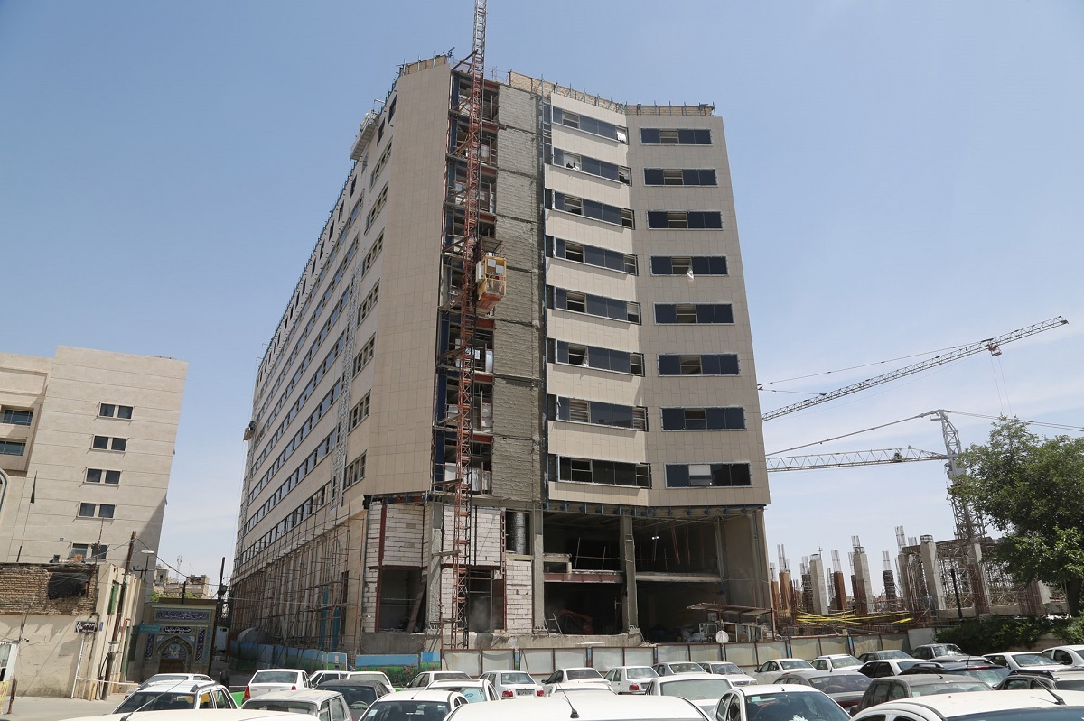 بازمانده از میر بزرگ در محله پایین خیابان