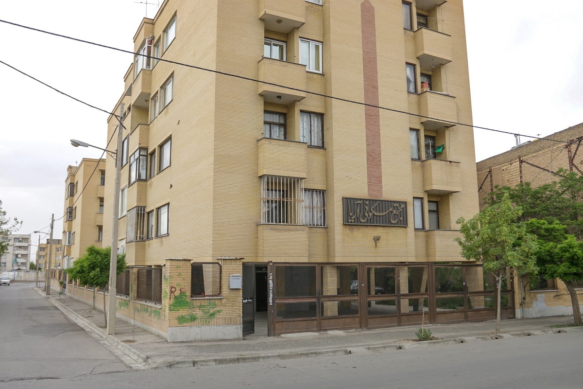 پرجمعیت و کمامکانات در حجاب ۸۸ پرجمعیت و کمامکانات در حجاب ۸۸