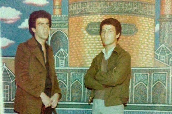 یادگاری با گنبد و بارگاه امامرضا(ع) یادگاری با گنبد و بارگاه امامرضا(ع)