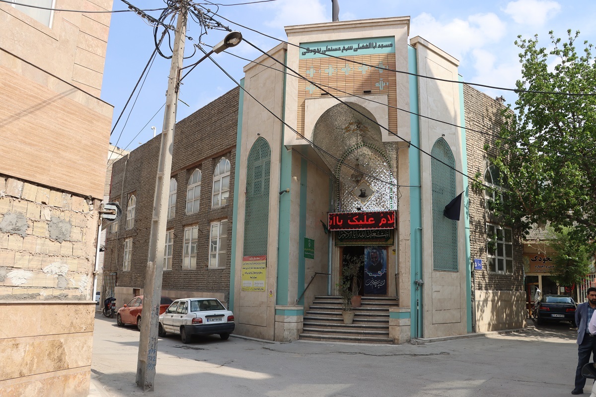 ایثارگران؛ یادگار روستای نخودک و شیخ مشهور مشهد ایثارگران؛ یادگار روستای نخودک و شیخ مشهور مشهد