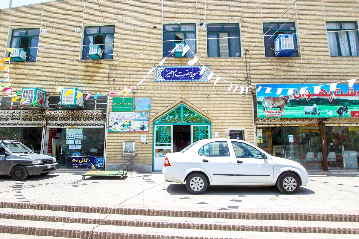 خاطرات توتخوری کنار نهر گناباد خاطرات توتخوری کنار نهر گناباد