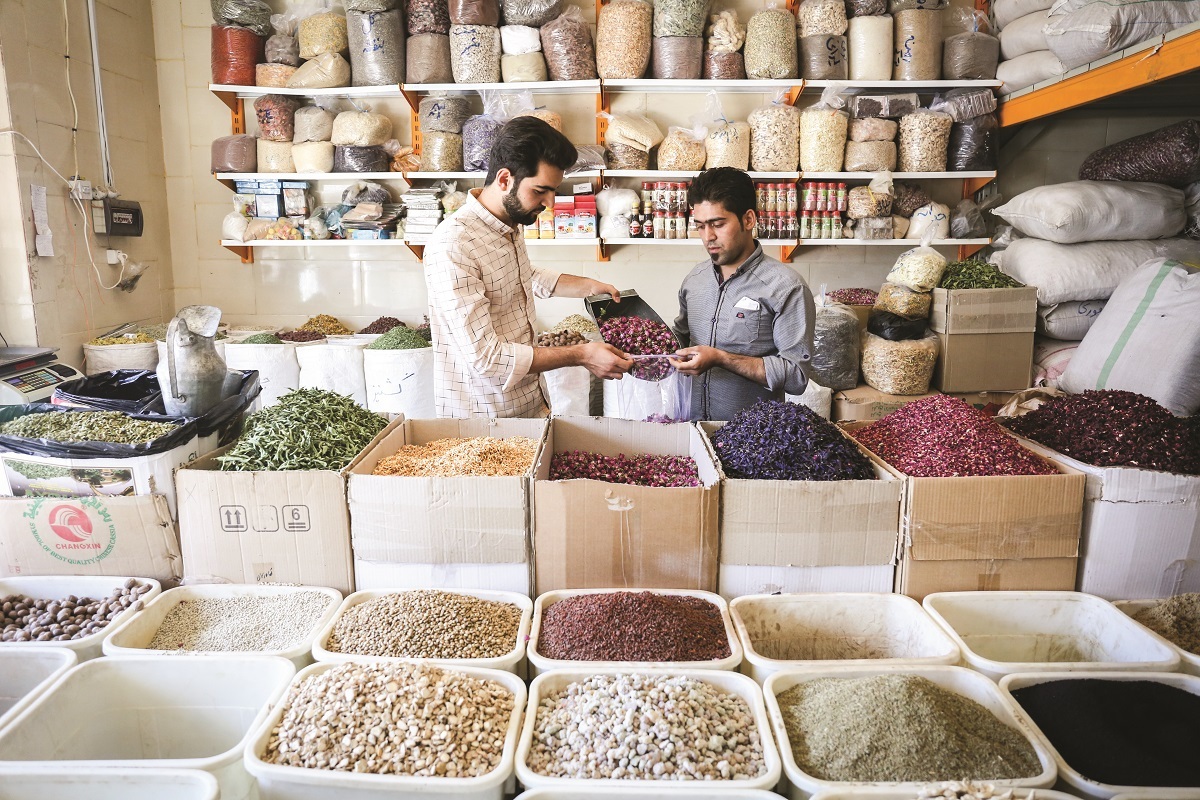 سرای اردکانیان؛ قطب گمنام ادویه کشور