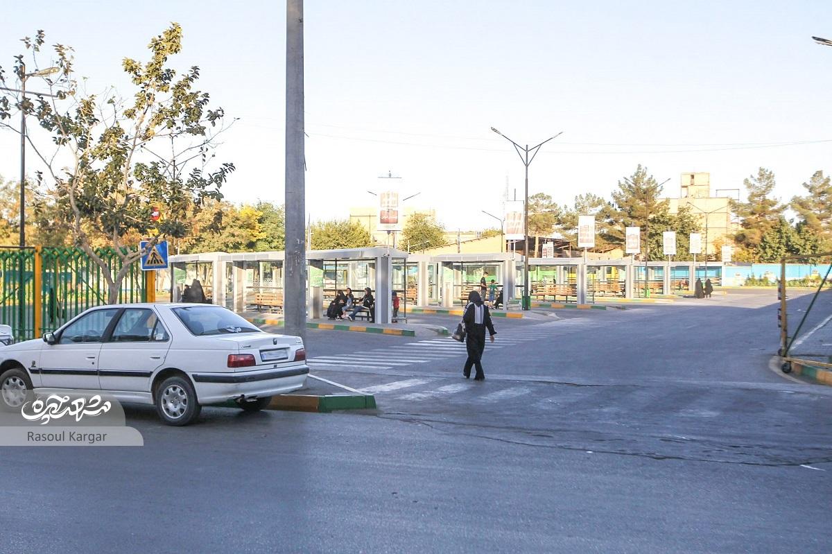 خیابان زیارتی و گردشگری خواجه‌ربیع