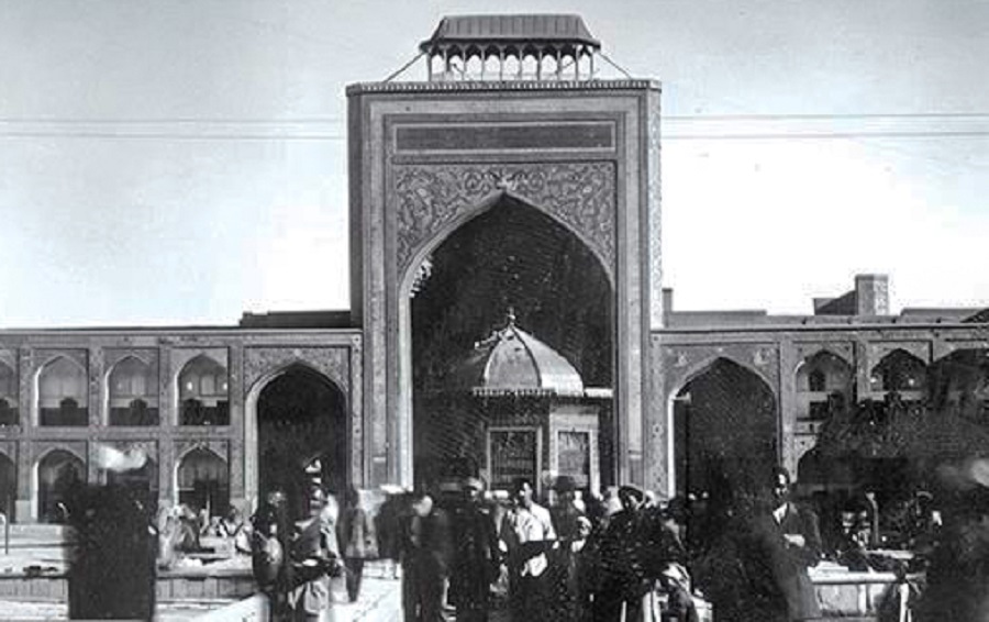 باقیاتالصالحات یک دانشمند در حرم مطهر باقیاتالصالحات یک دانشمند در حرم مطهر