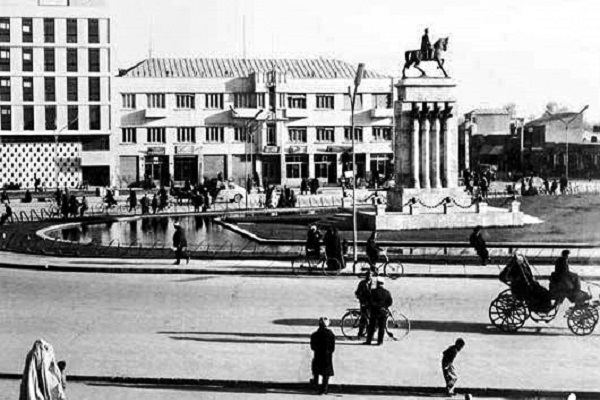 هویتی که تاریخ ما رامیسازد هویتی که تاریخ ما رامیسازد