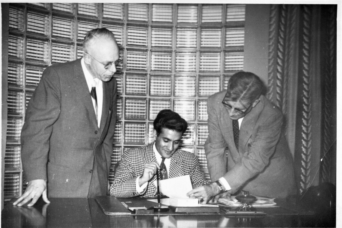 «غریب» واقعا غریب