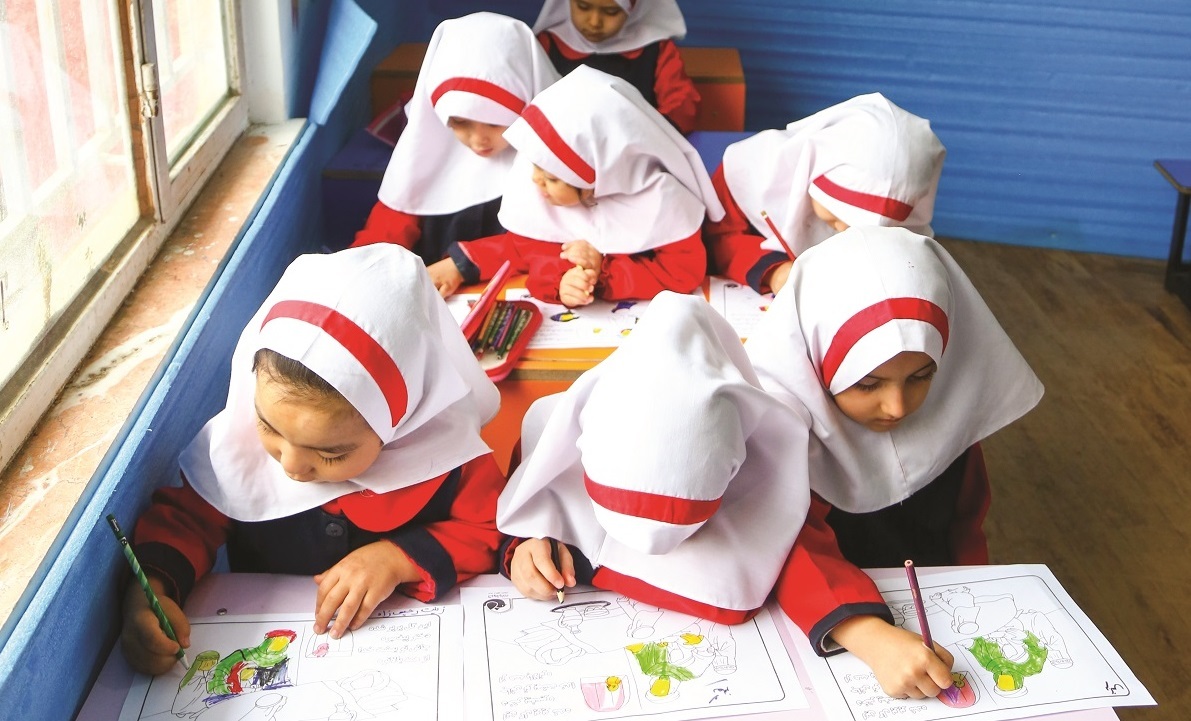 عِلم‌بازی