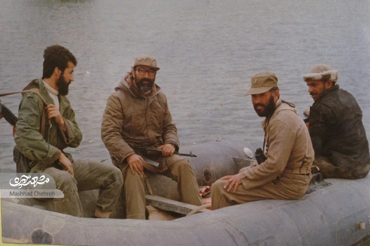 سرهنگ سیدکاظم فرتاش همراه دکتر مصطفی چمران در جنگ تحمیلی سرهنگ سیدکاظم فرتاش همراه دکتر مصطفی چمران در جنگ تحمیلی