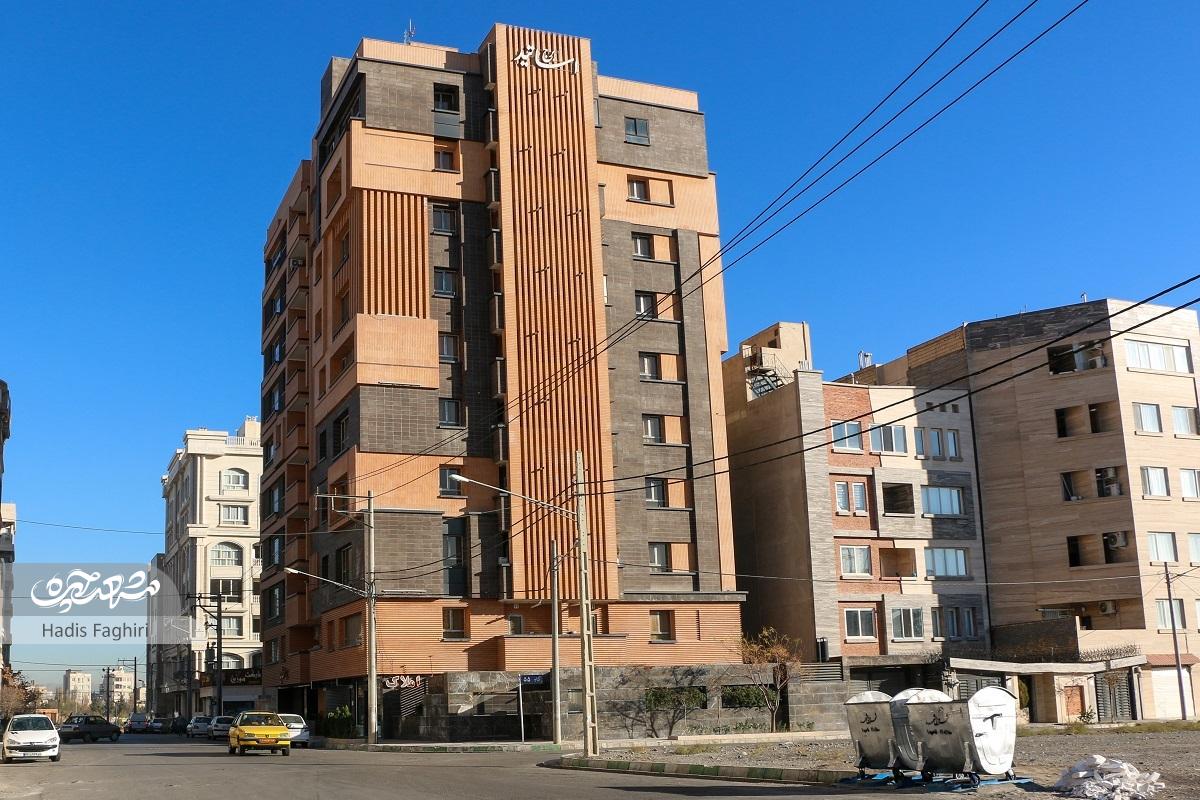 مستقیم، پارک برکت