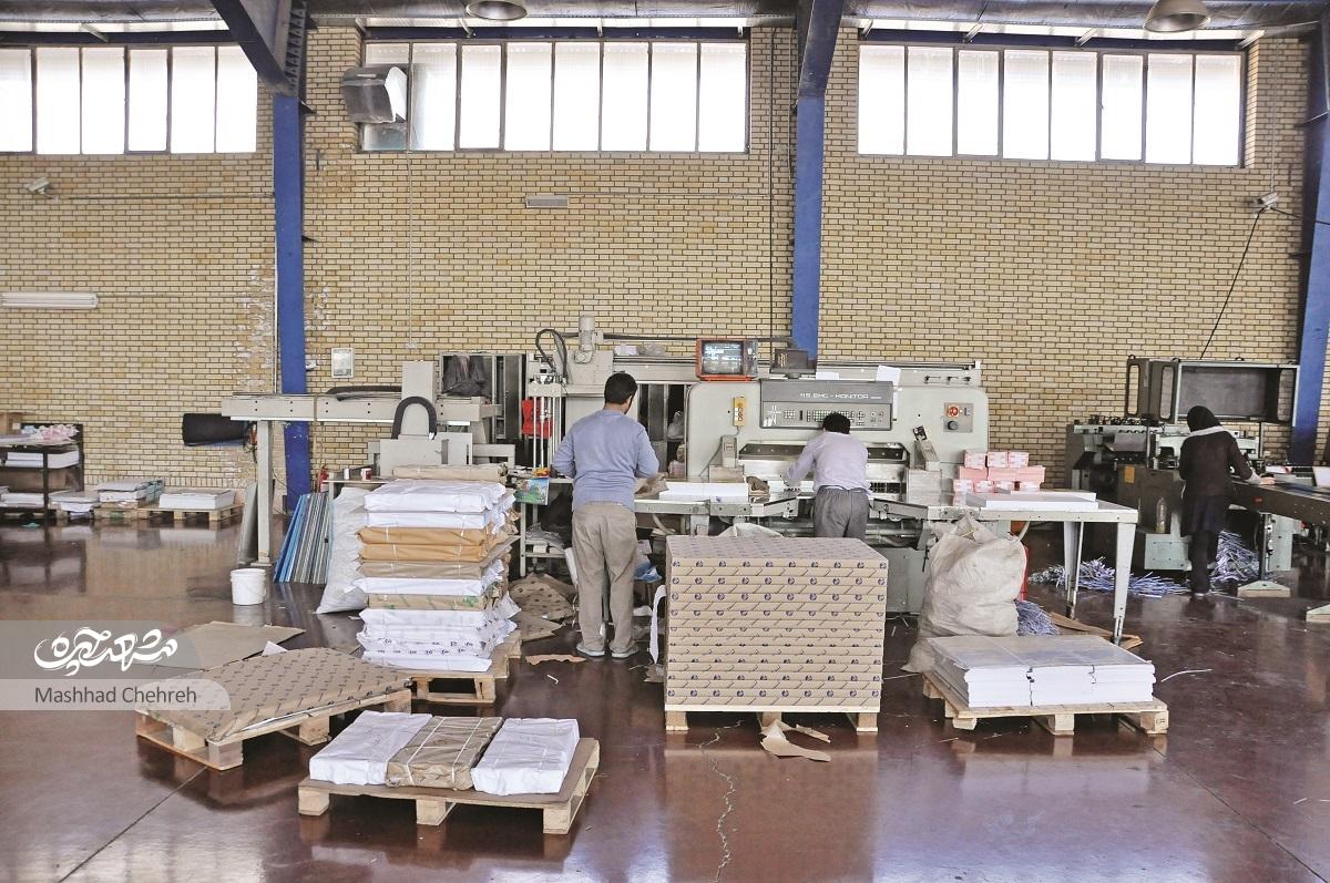 مهدی ذبیحی مدیر بزرگترین چاپخانه قرآن در شرق کشور است