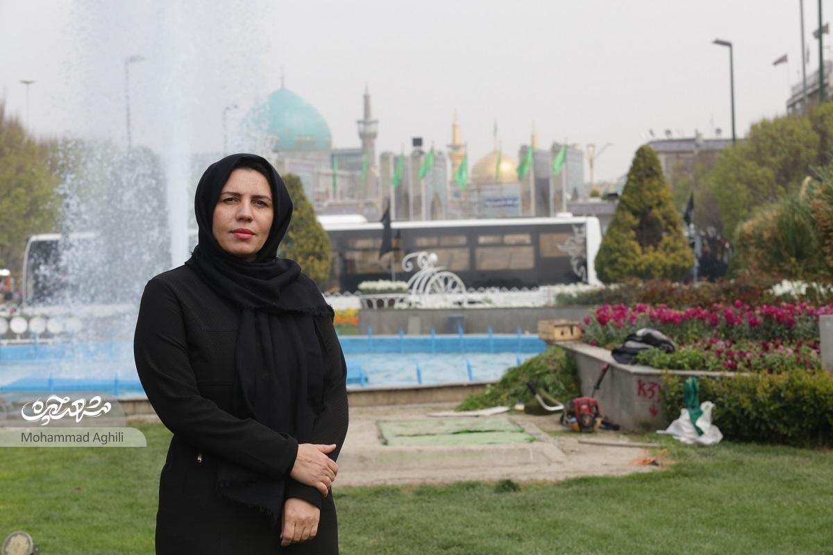 مریم مکرم، طراح و مجری تعدادی از المانهای شهرمان است مریم مکرم، طراح و مجری تعدادی از المانهای شهرمان است