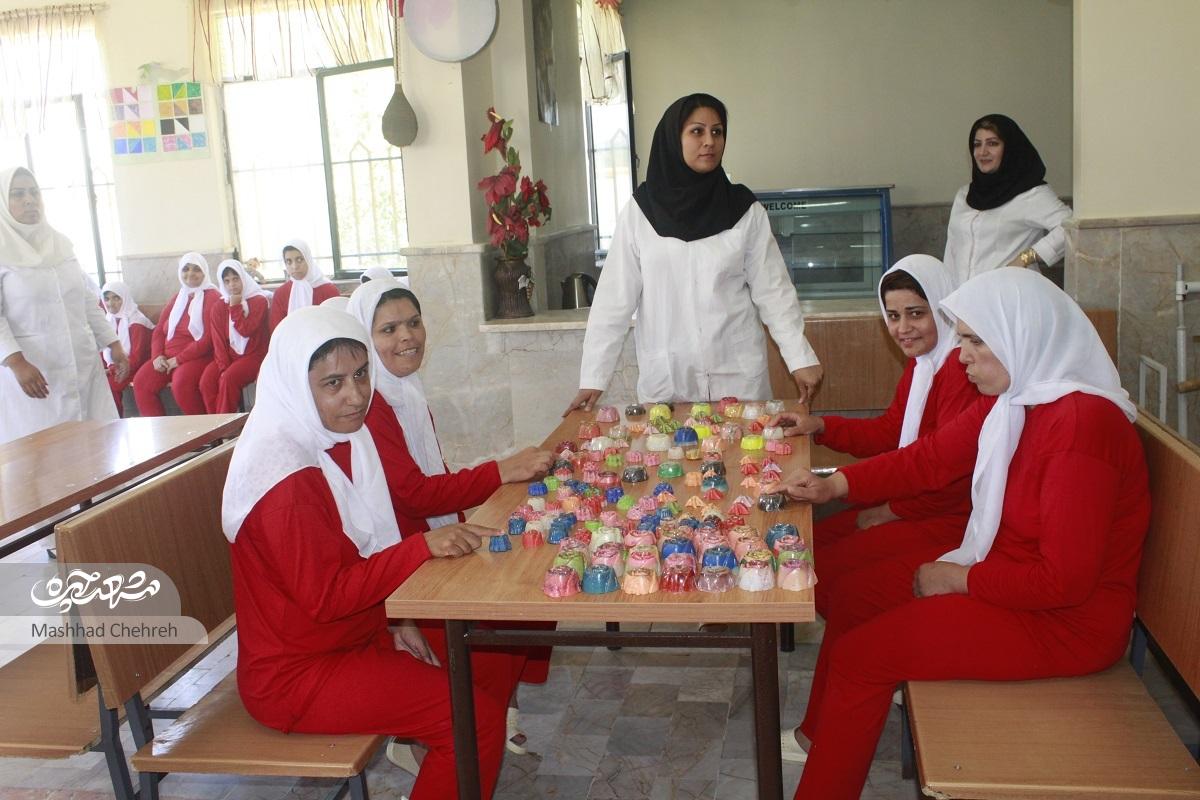 در خانه «ارم» یک مادر و ۲۵۰ دختر زندگی می‌کنند