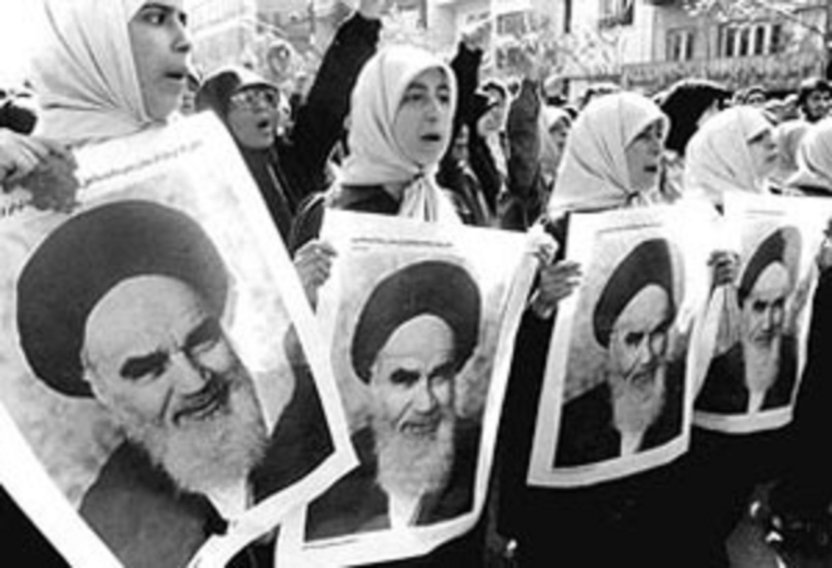 خاطرات انقلابی معصومه خانم از دبستان گوهرشاد خاطرات انقلابی معصومه خانم از دبستان گوهرشاد