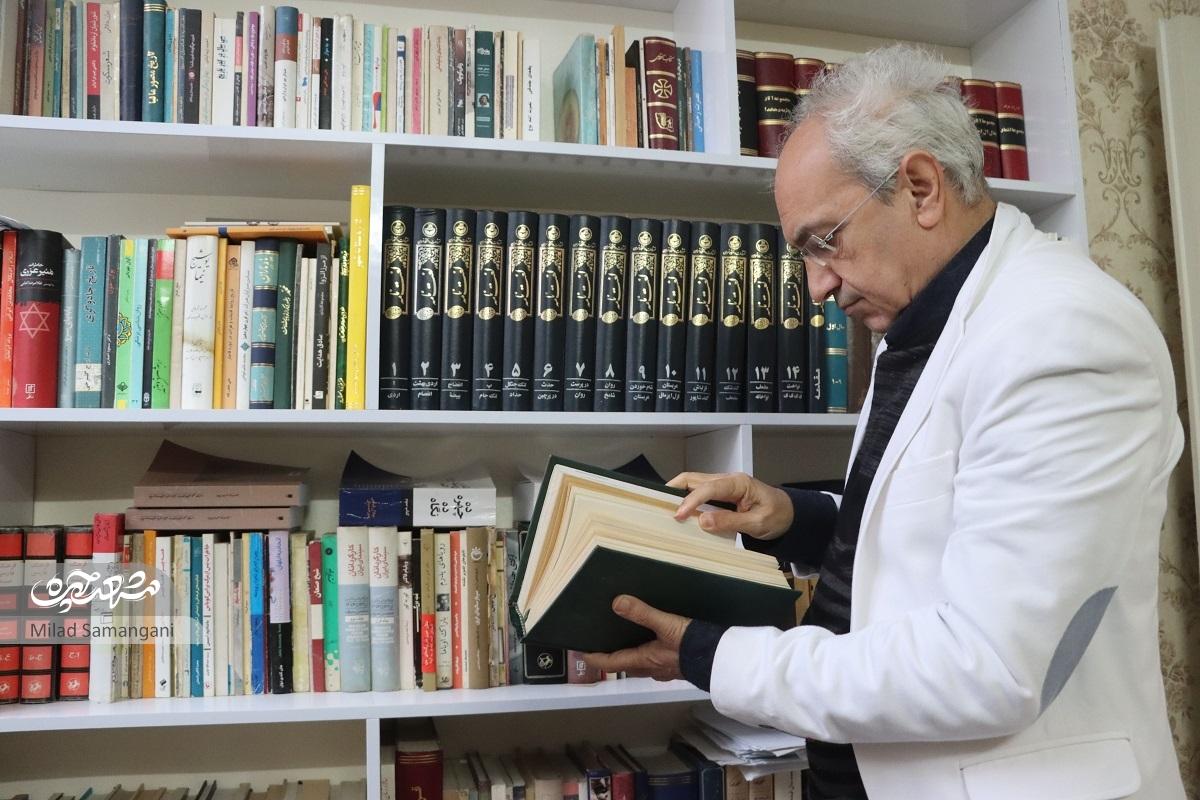 جلال قیامی میرحسینی از مجموعه سه جلدی «ده چهره، ده نگاه» می‌گوید