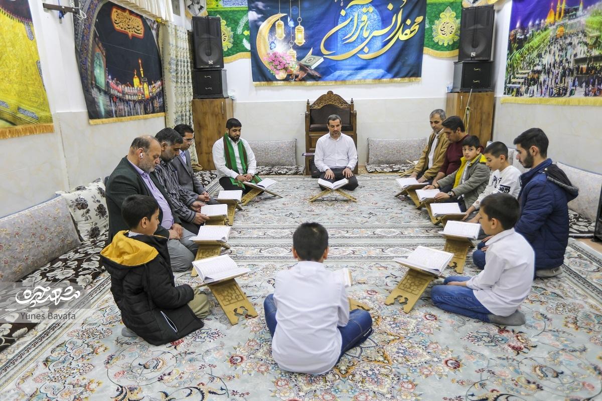 بنای مذهبی محله رده این روزها پاتوق نوجوانان و جوانان شده است بنای مذهبی محله رده این روزها پاتوق نوجوانان و جوانان شده است