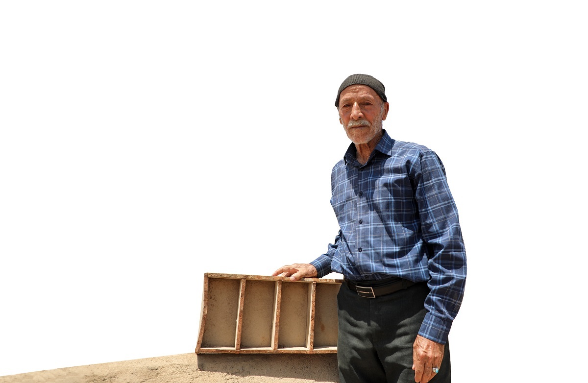 روایتی گرم از آجرهایی که مشهد را ساختند روایتی گرم از آجرهایی که مشهد را ساختند