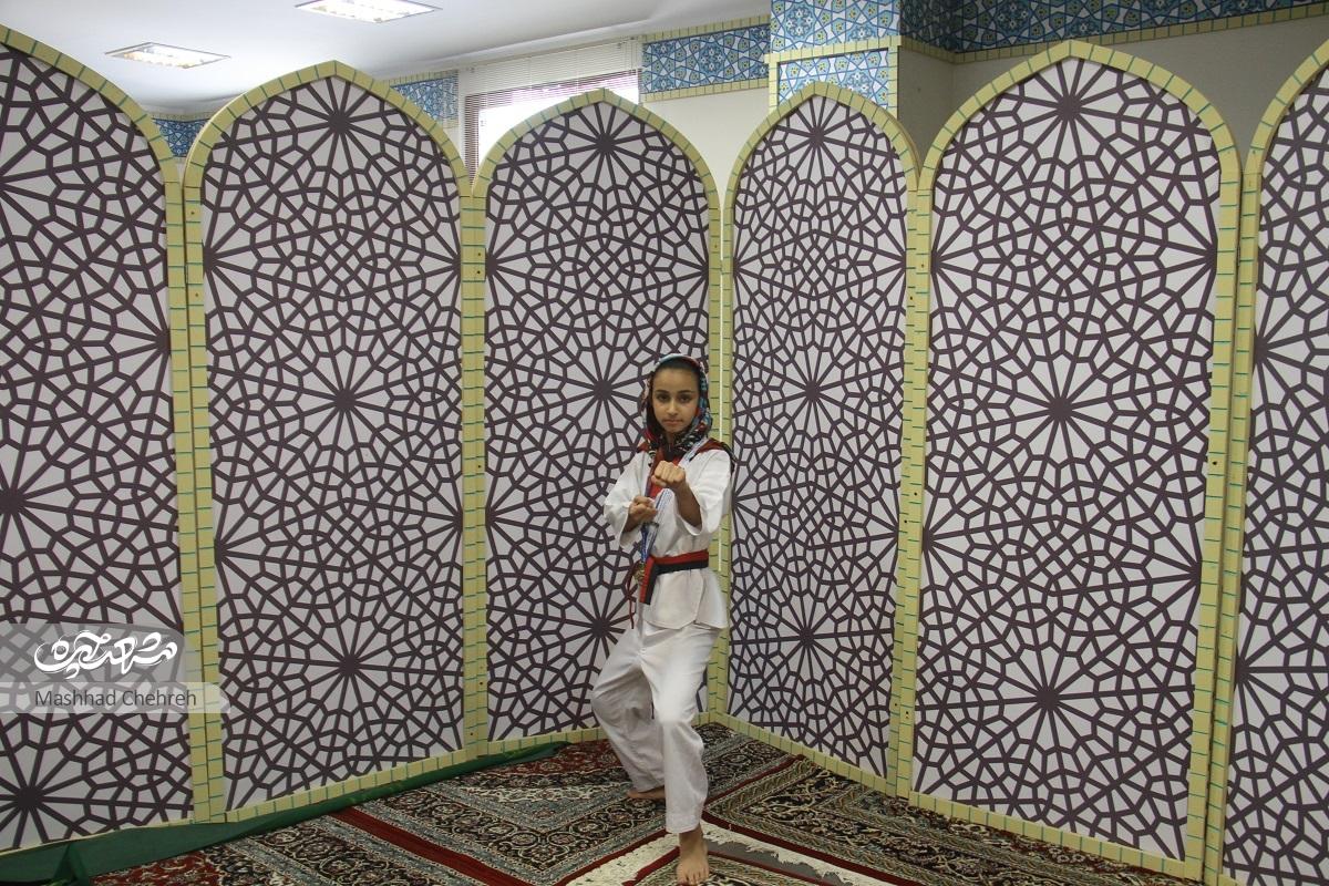 نگار علیمحمدی قهرمان مسابقات تکواندوی کشوری است نگار علیمحمدی قهرمان مسابقات تکواندوی کشوری است
