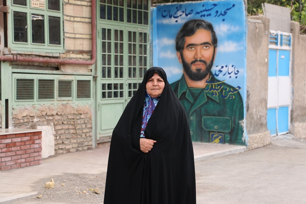 همسر مرحوم حیدری مادر هیئت در شهرک شهیدباهنر است همسر مرحوم حیدری مادر هیئت در شهرک شهیدباهنر است