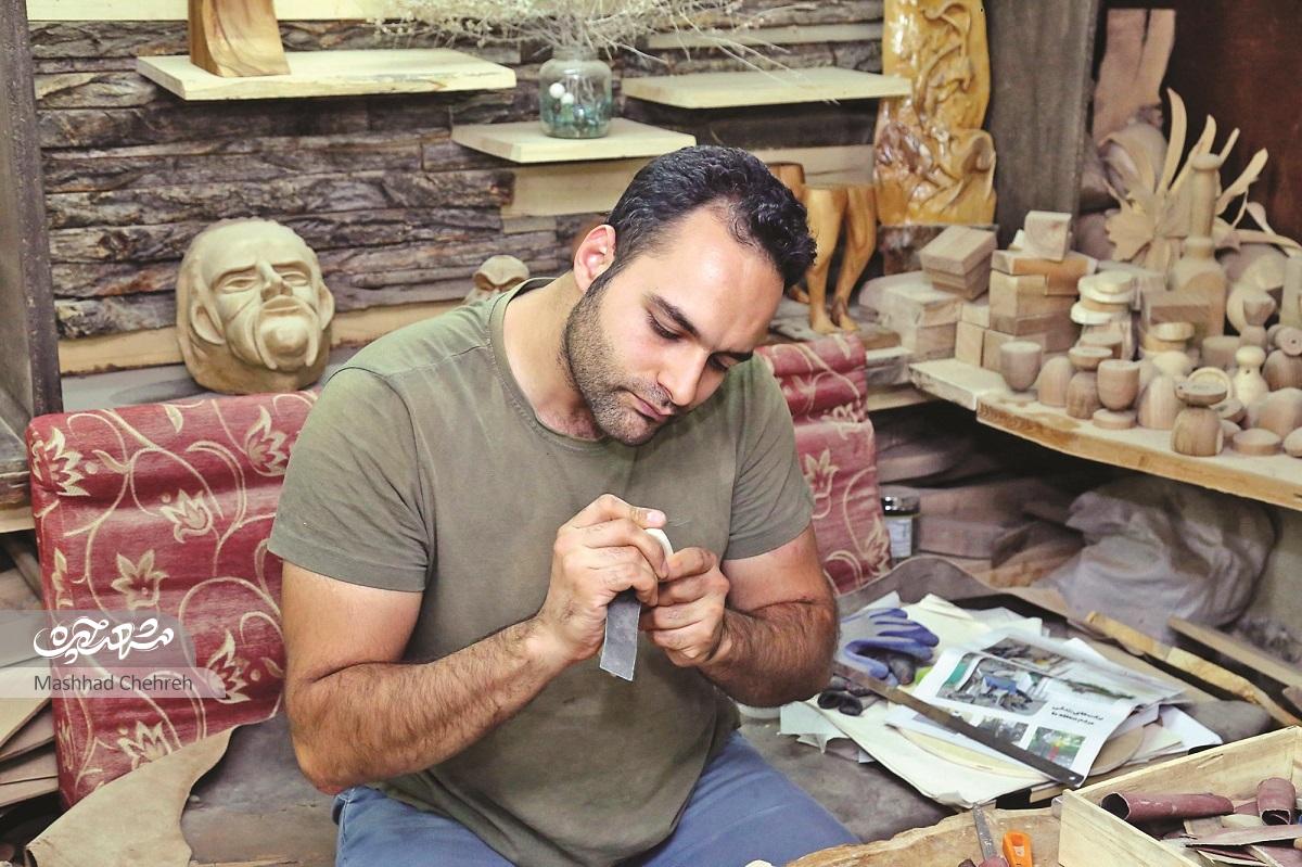 مجسمههای پیکرتراش محله آبکوه تا ینگه دنیا میرود مجسمههای پیکرتراش محله آبکوه تا ینگه دنیا میرود