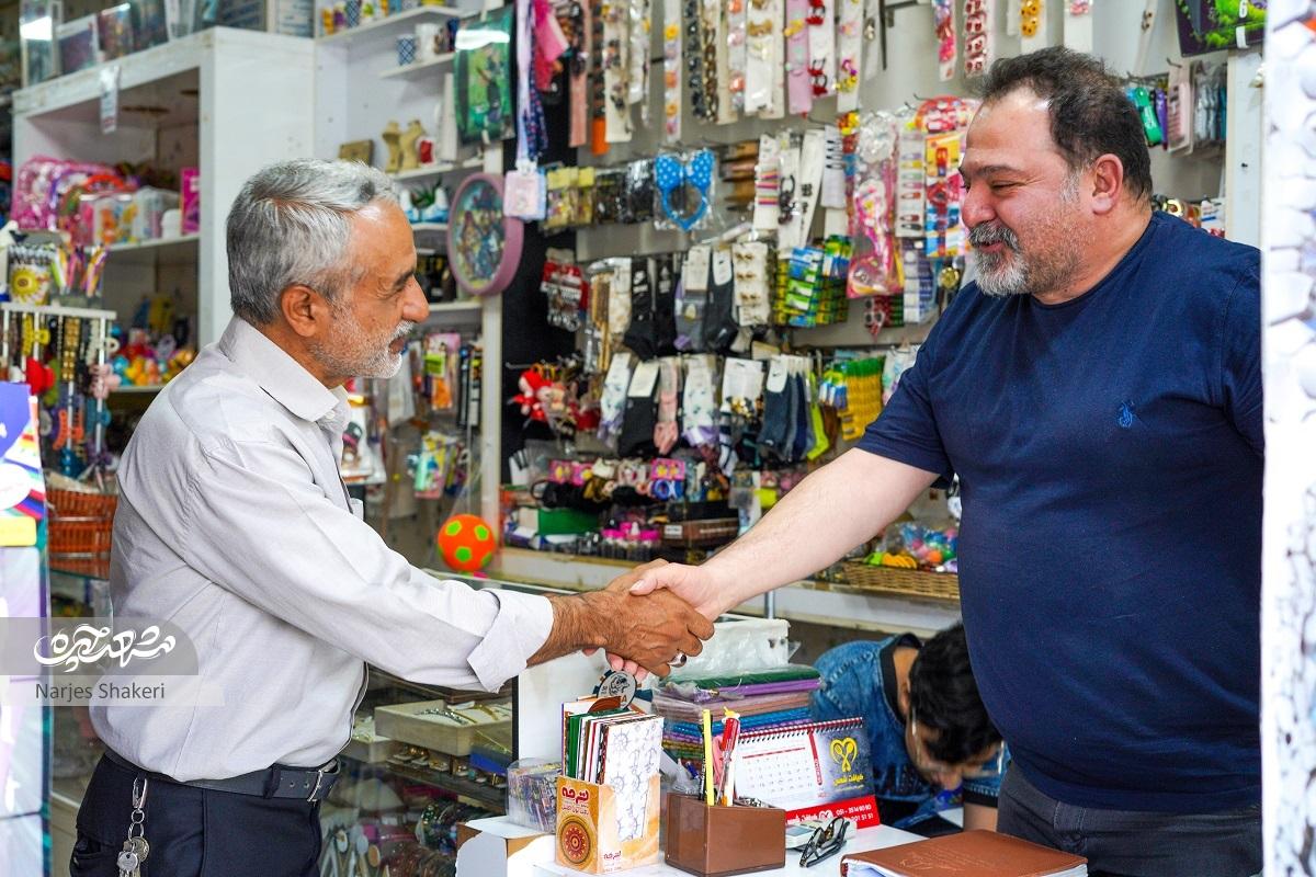 قوتِ همسایهداری در شهرک جوان جاهدشهر قوتِ همسایهداری در شهرک جوان جاهدشهر