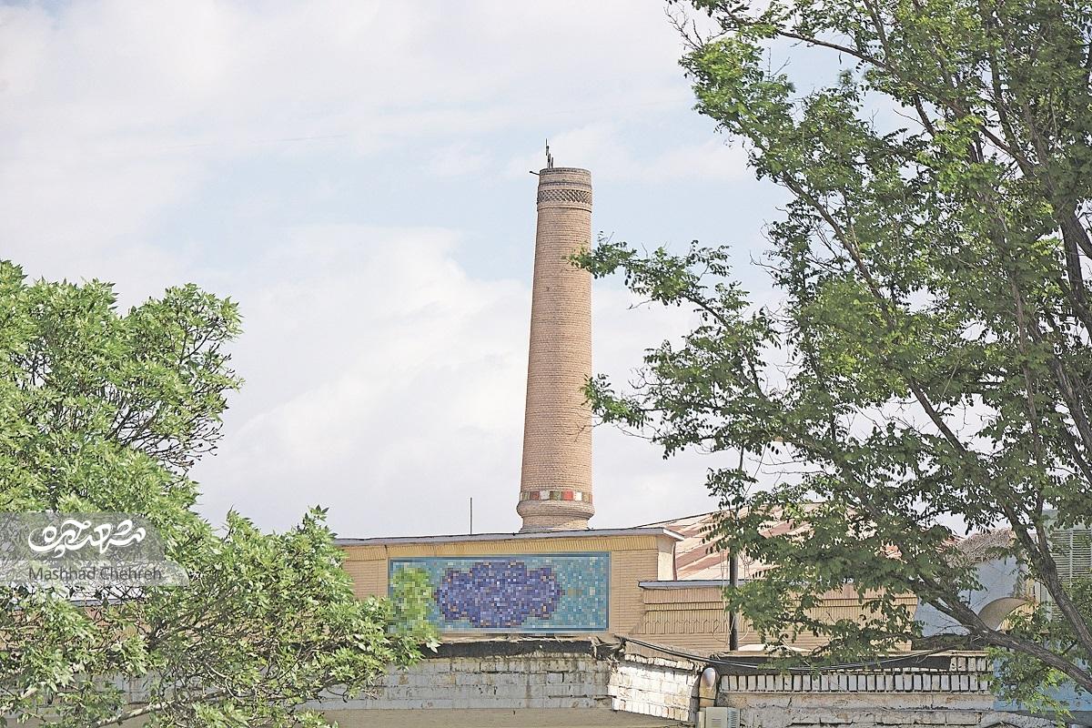 زمین مسجد امام خمینی(ره) سالها پیش از ساخت بنا، نیایشگاه اهالی محله کوشش بودهاست زمین مسجد امام خمینی(ره) سالها پیش از ساخت بنا، نیایشگاه اهالی محله کوشش بودهاست