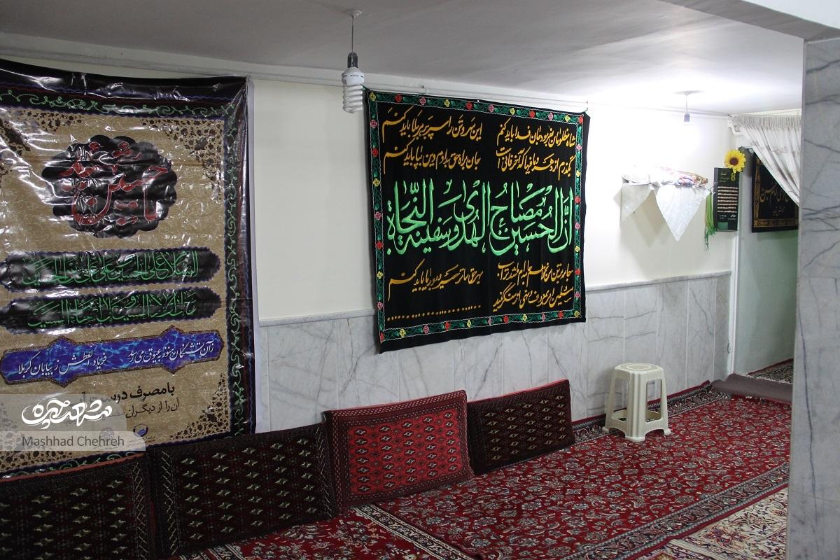 مادر محمد ماجونی بعد از شهادت پسرش خانه‌اش را تبدیل به حسینیه کرده است