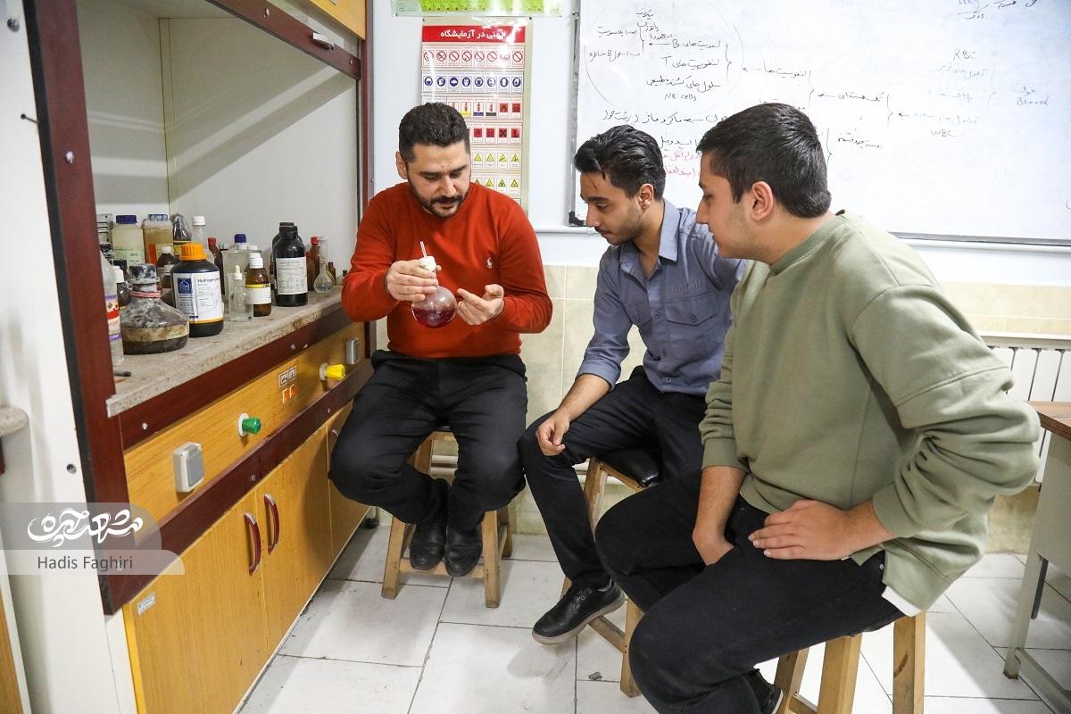 دانش‌آموزان دبیرستان سما با فناوری نانو برای حفظ درختان راهکاری یافتند