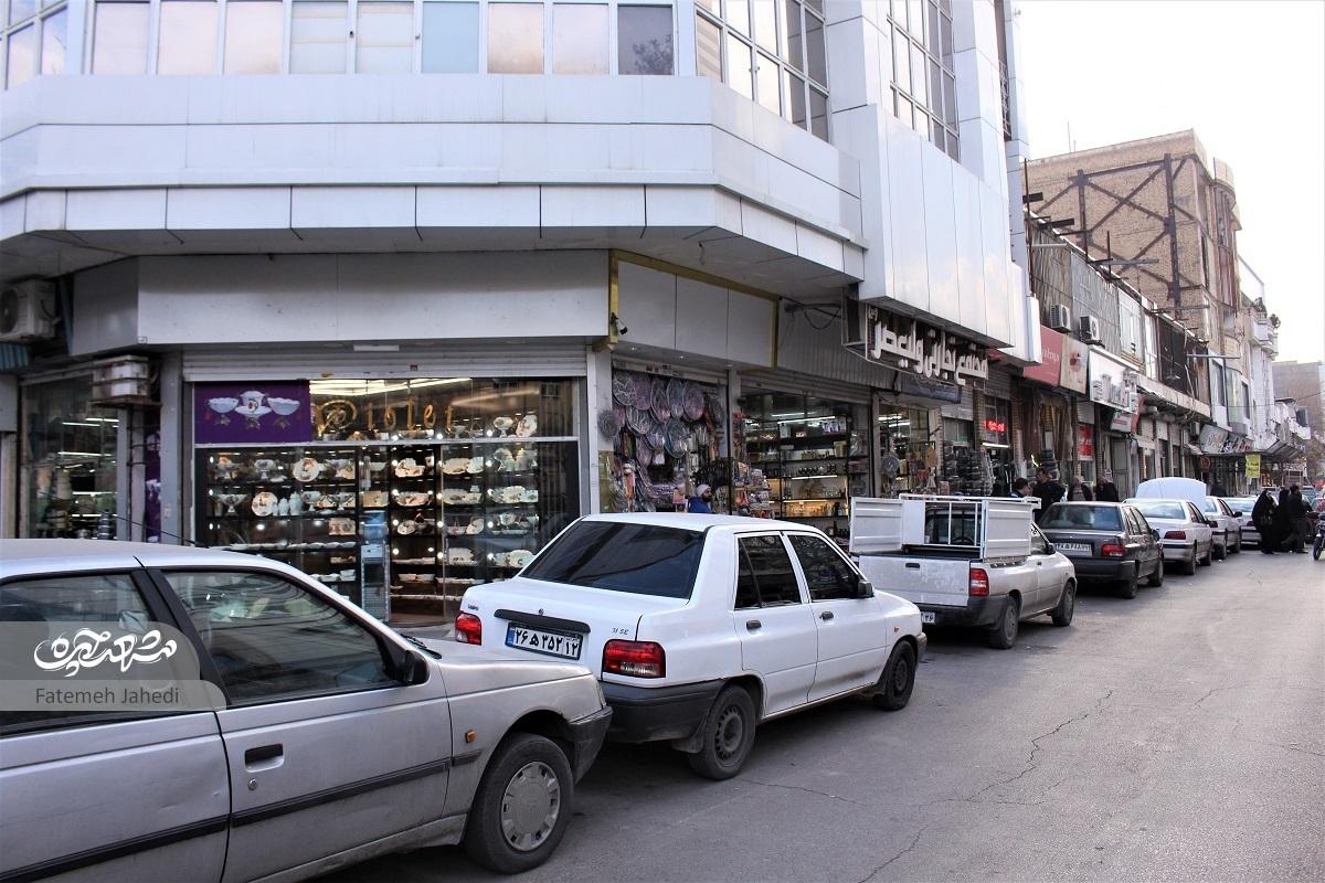 سرای بلور پس از نیم قرن هنوز حرف اول را در مشهد میزند سرای بلور پس از نیم قرن هنوز حرف اول را در مشهد میزند