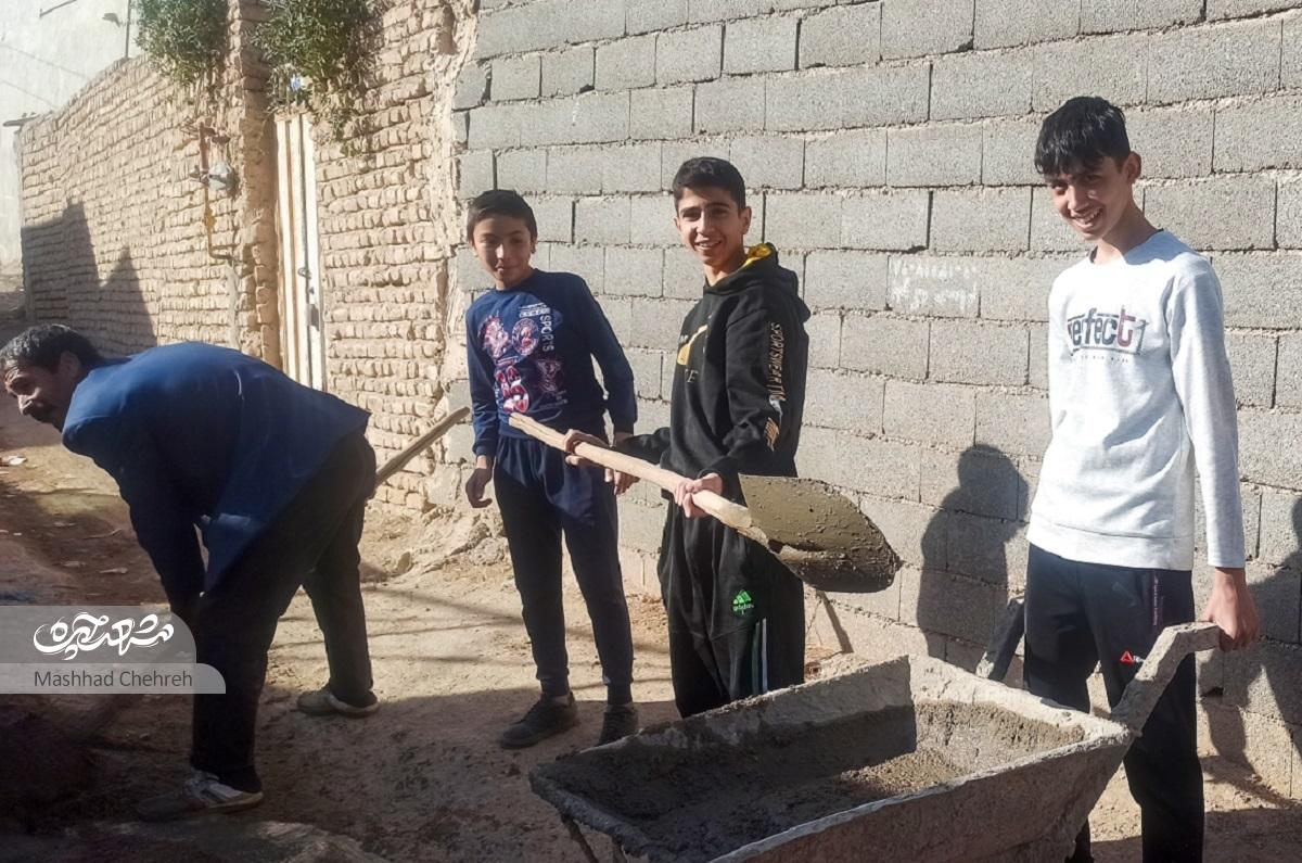 پسرهای محله خاتمالانبیا(ص) با عشق و علاقه در اردوهای جهادی شرکت میکنندساختن و ساختهشدن در نوجوانی پسرهای محله خاتمالانبیا(ص) با عشق و علاقه در اردوهای جهادی شرکت میکنندساختن و ساختهشدن در نوجوانی