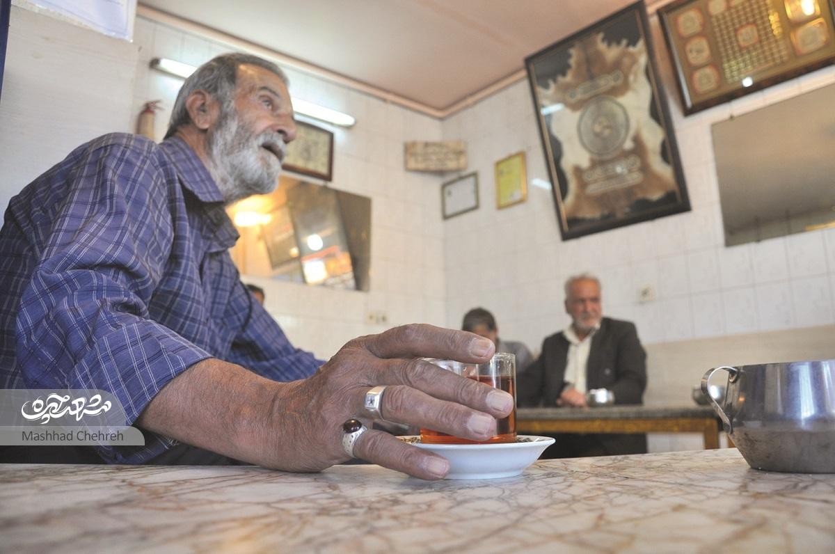 «کافه نقاشان» پاتوق نقاشهای ساختمانی در مشهد است «کافه نقاشان» پاتوق نقاشهای ساختمانی در مشهد است