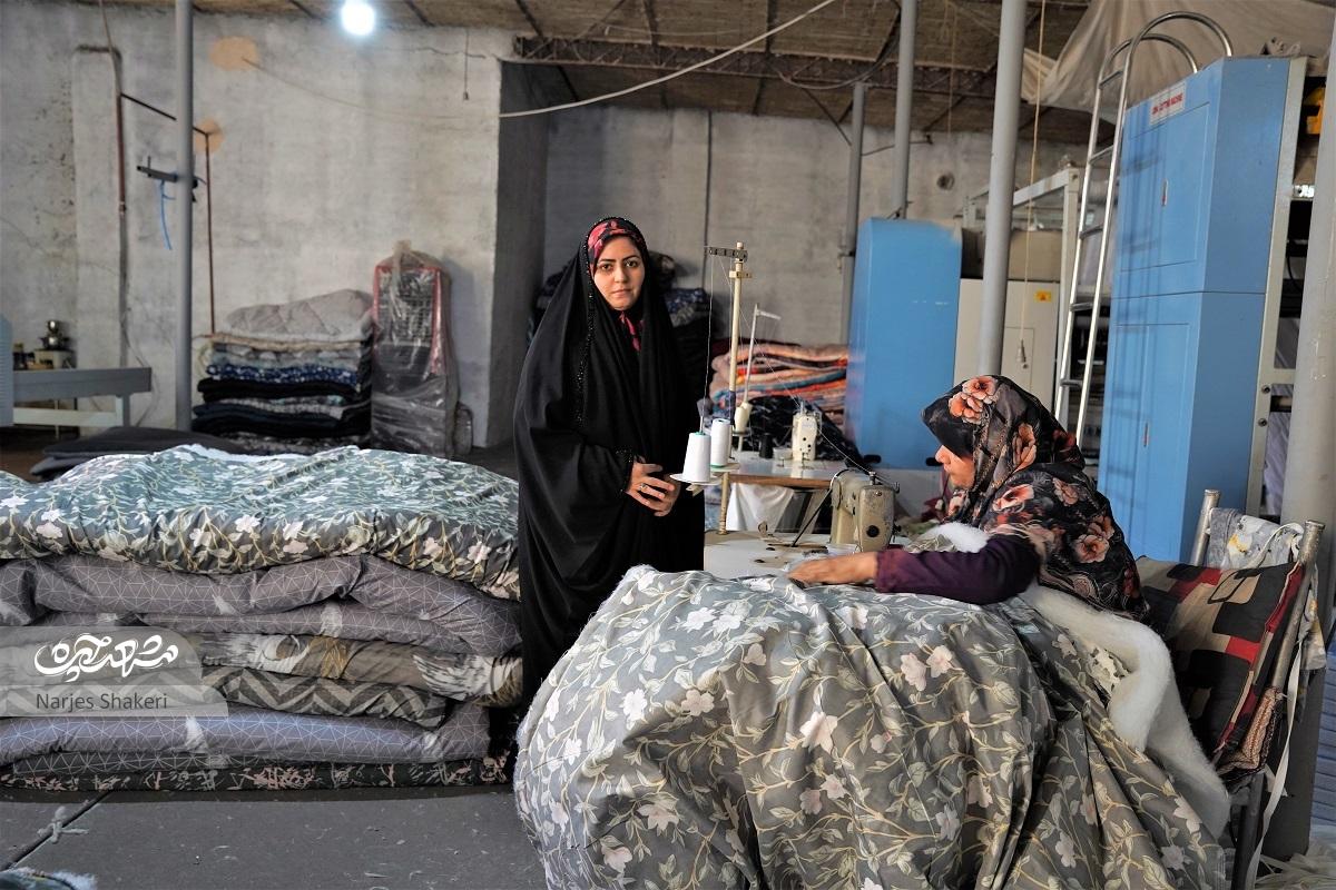 مریم نوقانی با خلاقیت، روستای گوندوک را به نمونه موفق کارآفرینی تبدیل کرده است مریم نوقانی با خلاقیت، روستای گوندوک را به نمونه موفق کارآفرینی تبدیل کرده است