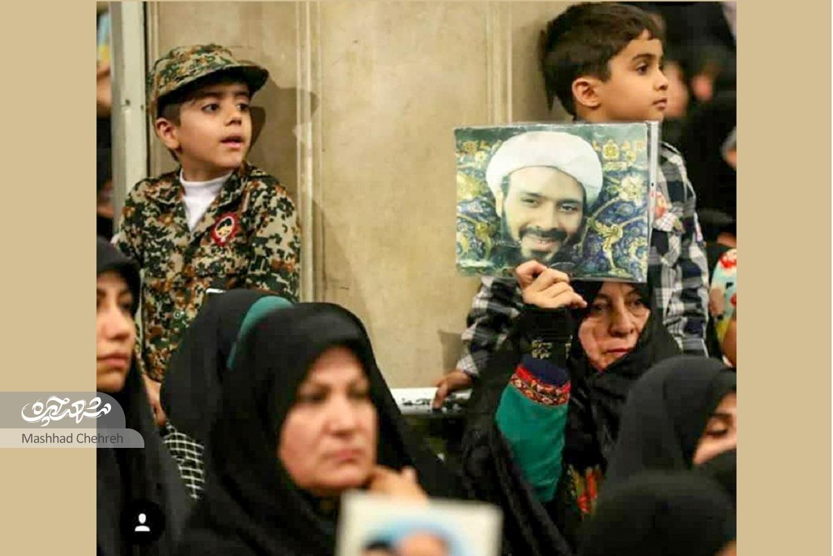 خاطره دیدار والدین شهیدمیرزامحمود تقیپور با رهبر شهید خاطره دیدار والدین شهیدمیرزامحمود تقیپور با رهبر شهید