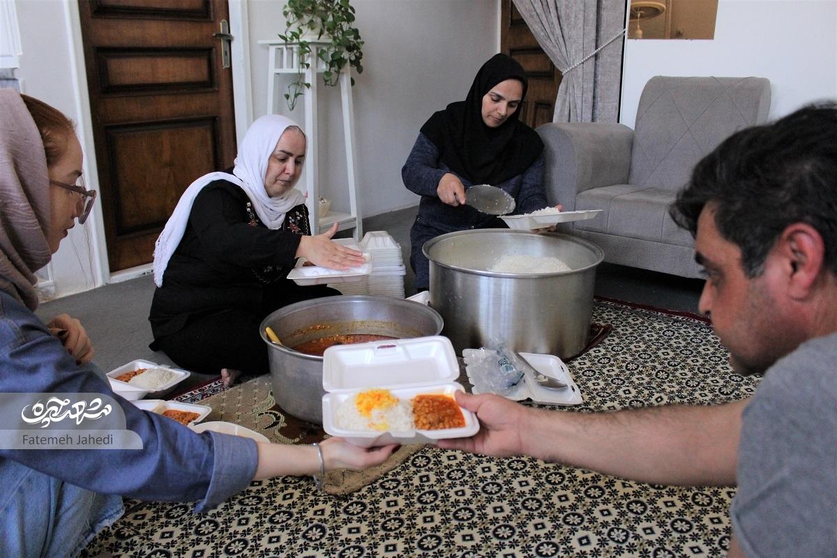غذای نجاتبخش سهشنبهها برای معتادان کارتنخواب غذای نجاتبخش سهشنبهها برای معتادان کارتنخواب
