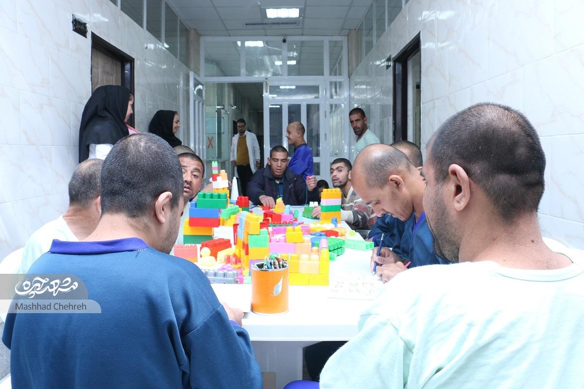 معلولانی که «پناهندگان ضامن آهو» شدند