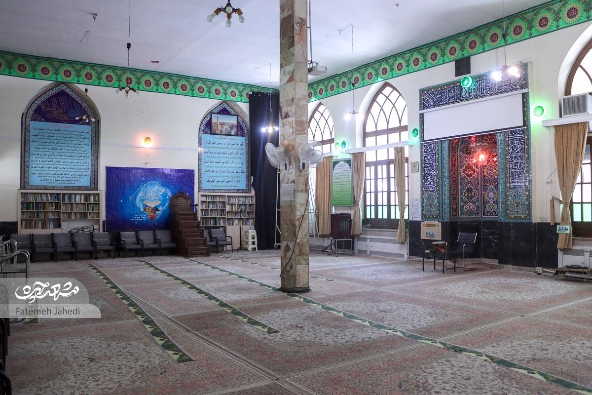 قصه پا گرفتن مسجد هجرت، به دست مرحوم حسین سیدی، از نخستین ساکنان محله ارشادفرش‌فروشی که از همه چیزش گذشت