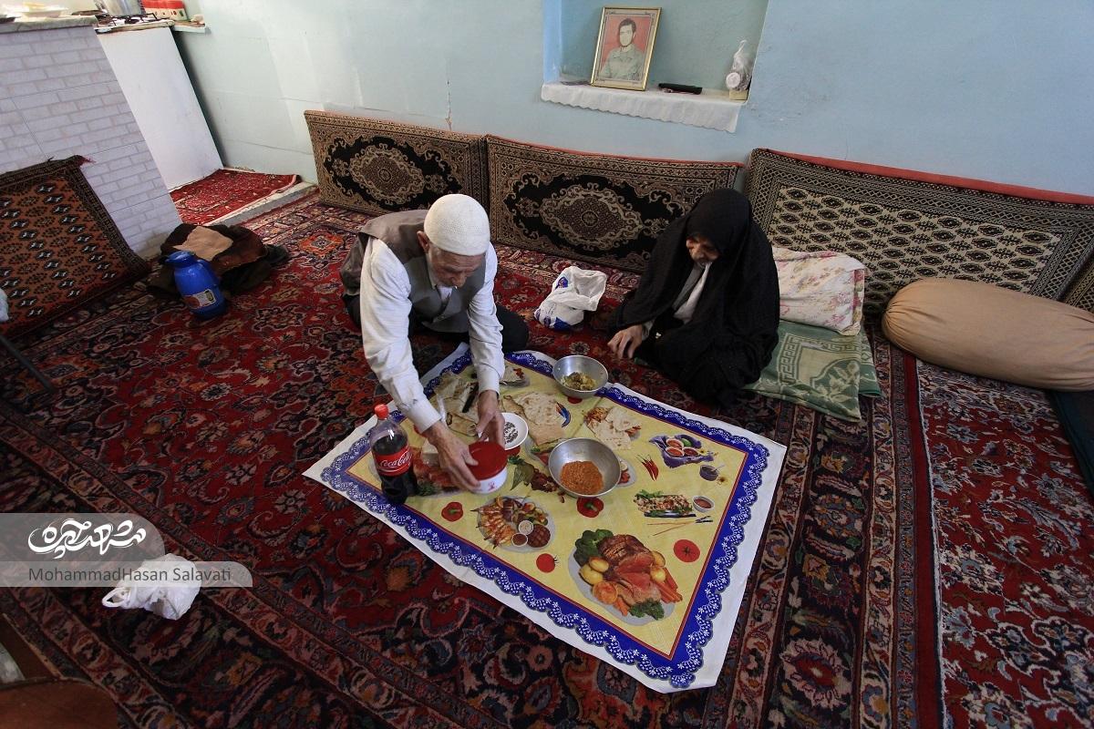 پیرمرد رکاب زن ۸۵ ساله‌ای که دوچرخه پای ثابت او برای مسجد رفتن است