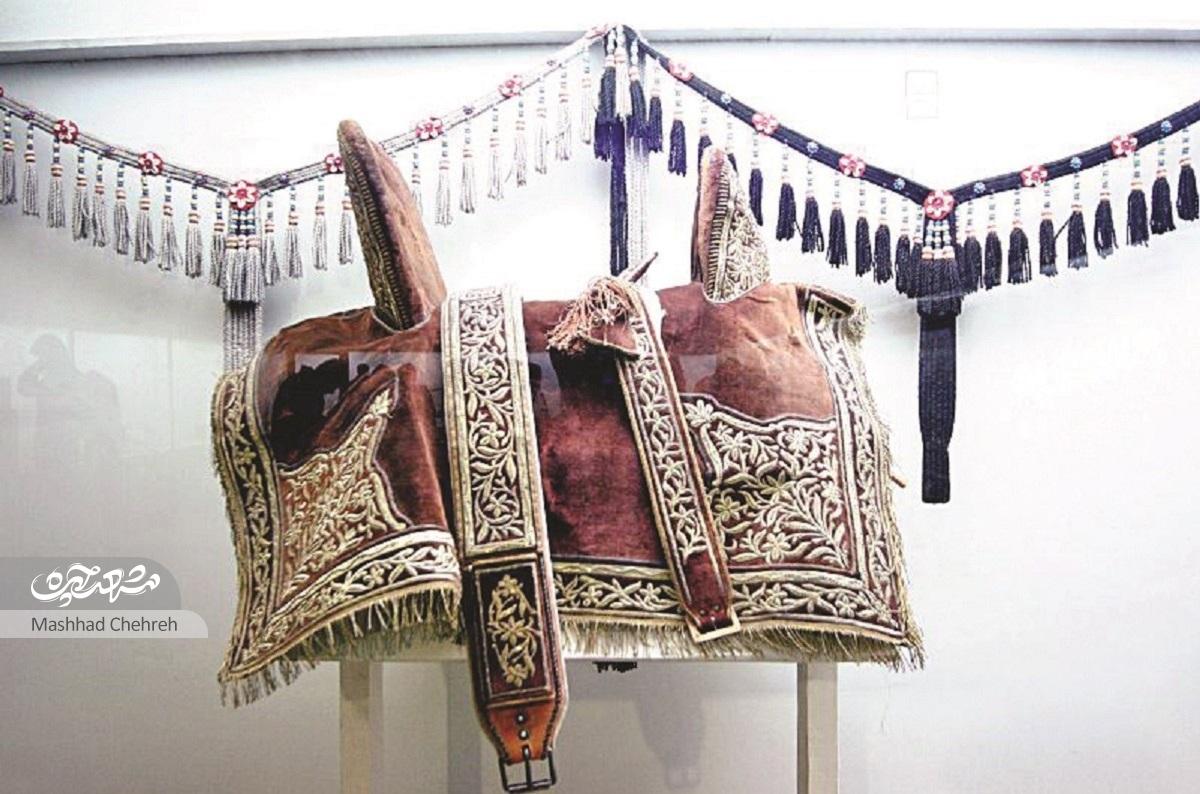 یادگاری هوشنگ سیحون برای سرداری به اسم نادر یادگاری هوشنگ سیحون برای سرداری به اسم نادر