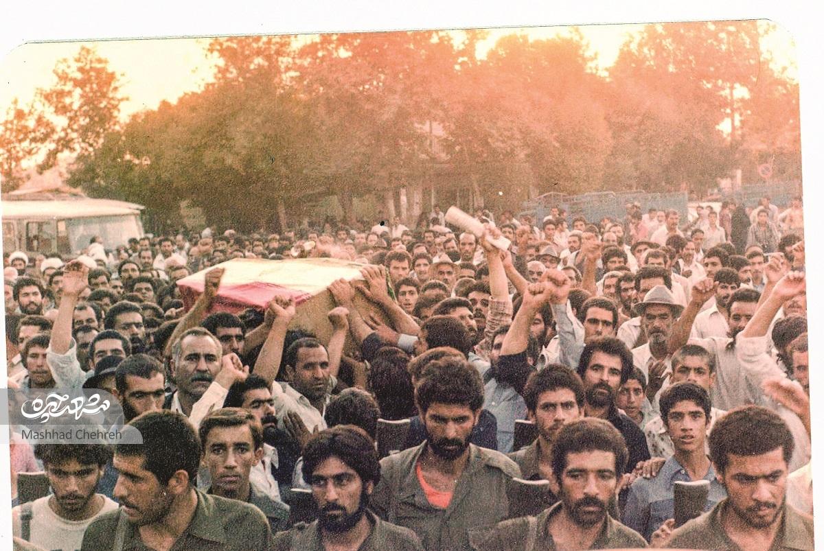تولد فرزند در چهلمین روز شهادت پدر تولد فرزند در چهلمین روز شهادت پدر