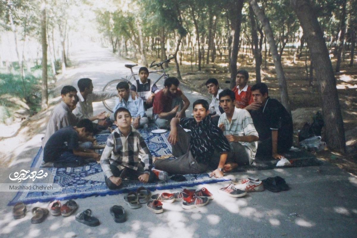 روایتی از مسجد حمزه سیدالشهدا(ع) که کارخانه نخریسی و کارگرانش بانی ساخت آن بودندمأمن نوجوانان محله انقلاب روایتی از مسجد حمزه سیدالشهدا(ع) که کارخانه نخریسی و کارگرانش بانی ساخت آن بودندمأمن نوجوانان محله انقلاب