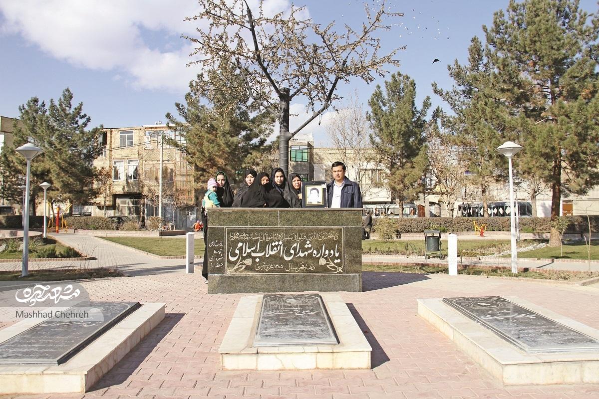 «سیدی» شهیدِ «ده دی» «سیدی» شهیدِ «ده دی»