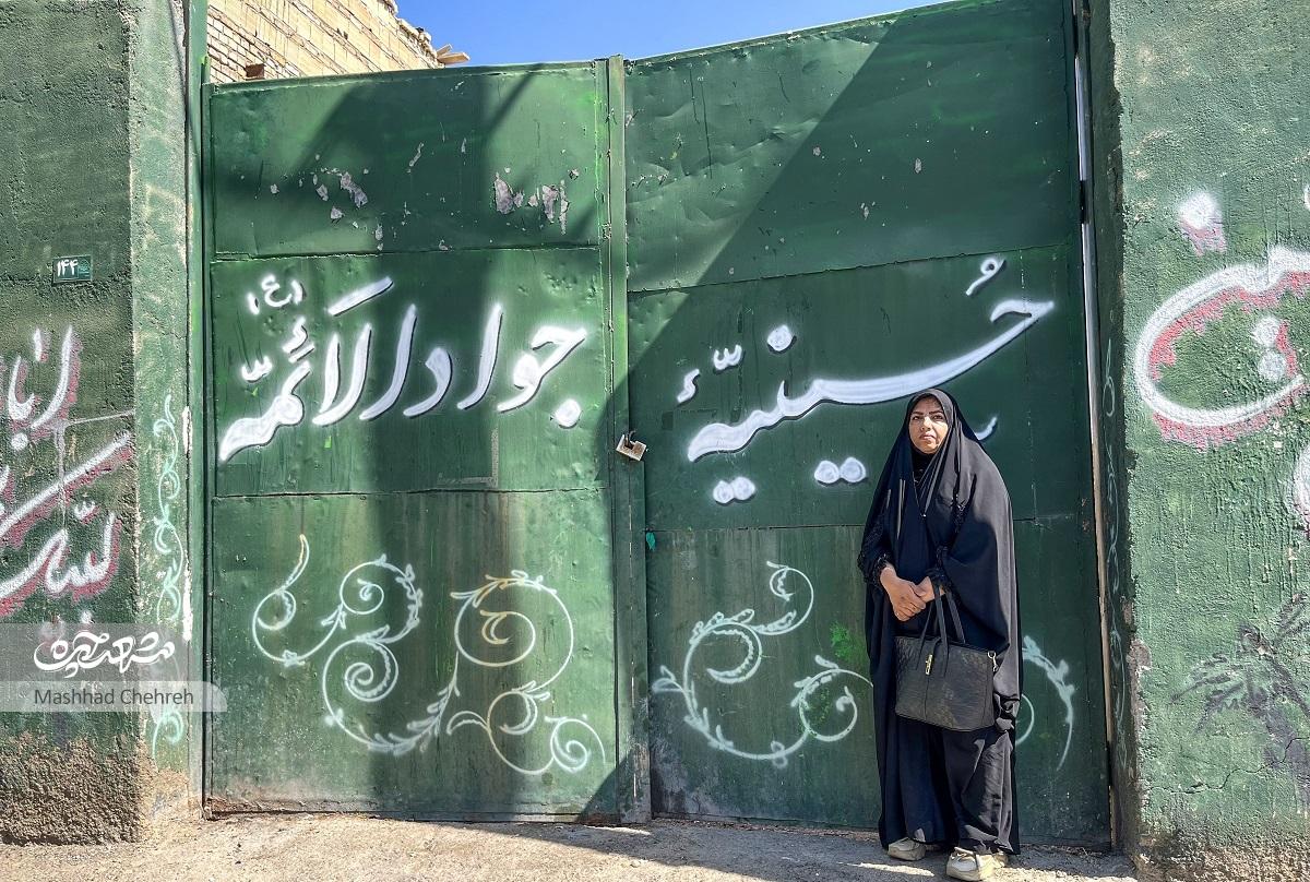 زهره فتحعلیزاده، از خاطرات ۲۰ سال سکونتش در خیابان مؤمن میگویدسرگرمی جمعهها، تماشای فوتبال محلی بود زهره فتحعلیزاده، از خاطرات ۲۰ سال سکونتش در خیابان مؤمن میگویدسرگرمی جمعهها، تماشای فوتبال محلی بود