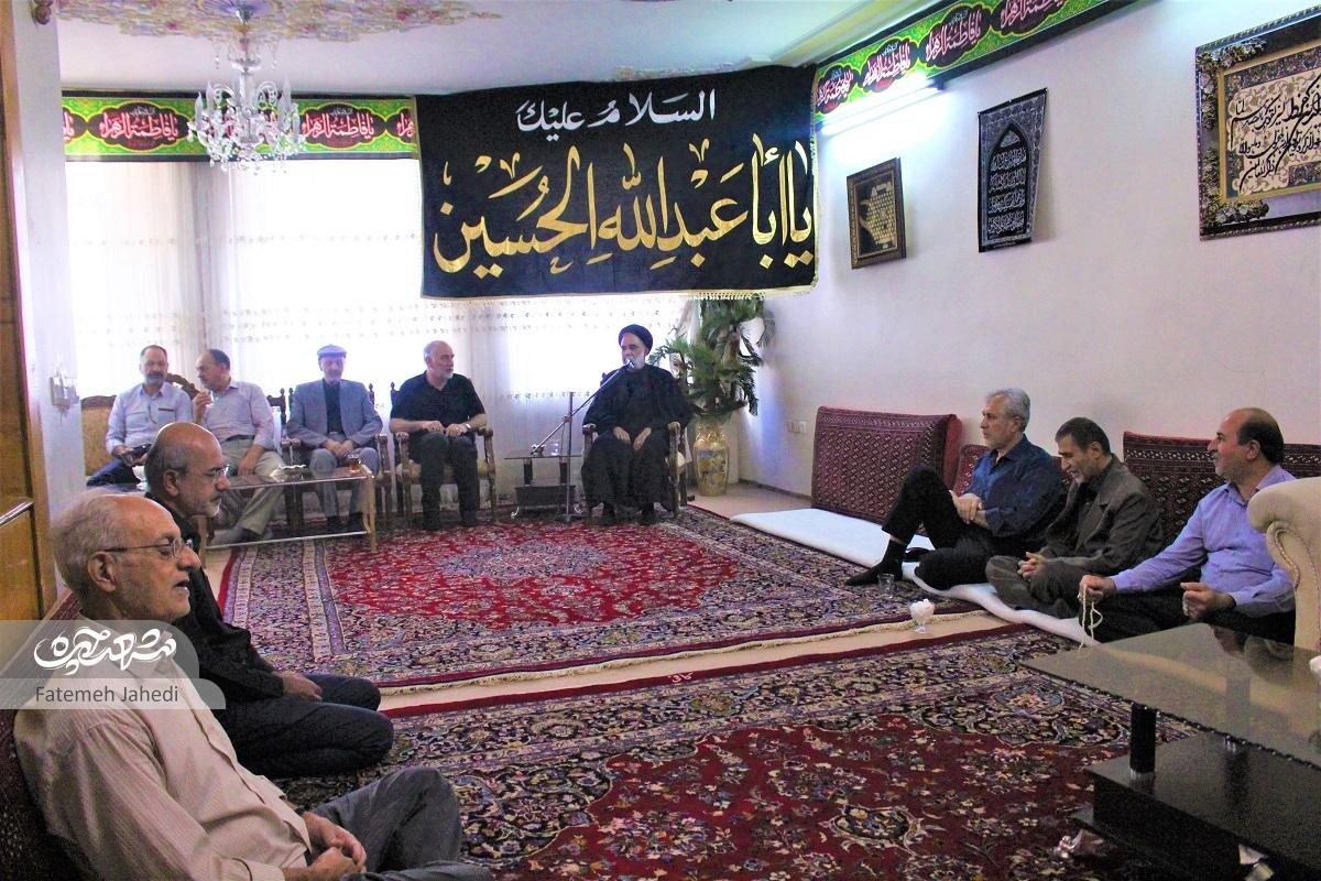 خاطرات حاج عباس اسماعیلی گلابگیر از خدمت به عزاداران و زائران اهلبیت(ع) خاطرات حاج عباس اسماعیلی گلابگیر از خدمت به عزاداران و زائران اهلبیت(ع)